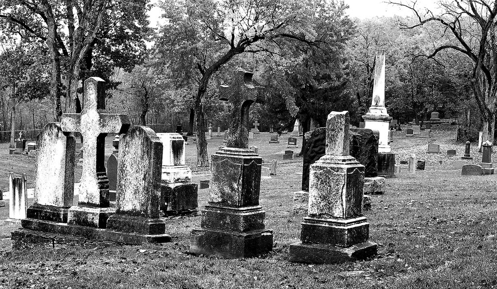 “Найстрашніші” кладовища Іллінойсу