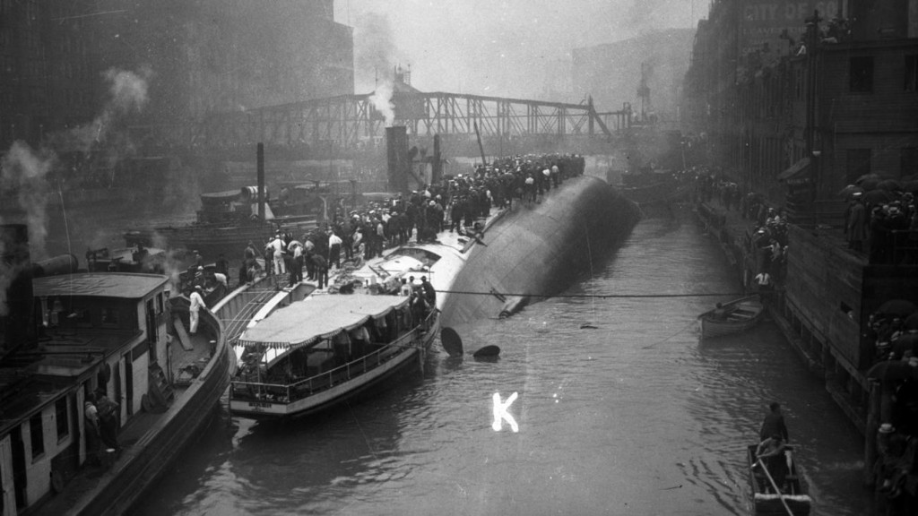 Старі фотографії катастрофи “Істленда” з архівів газети “Чикаго Трібюн”