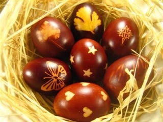 Ukrainian Traditional Easter Basket – Special Food and Symbolism