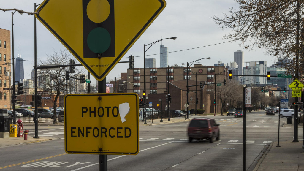 Після покращення закону про &#8220;червоне світло&#8221;, водії в Чикаго встигатимуть загальмувати до того, як їм випишуть штраф