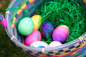 University Village в суботу проведе Easter Egg Hunt