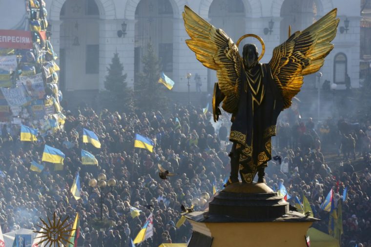 АНГЕЛИ ВОЛІ, Небесні й Земні. 21 листопада відзначаємо Собор архістратига Михайла та День гідності і свободи