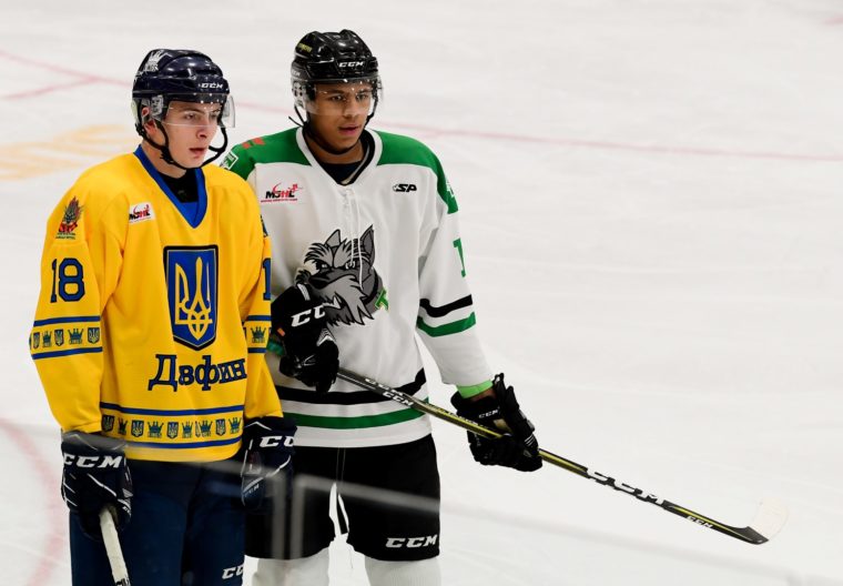 Українська Ніч-2019: канадські хокеїсти вийшли на лід в синьо-жовтих сорочках з тризубами  (ФОТО, ВІДЕО)