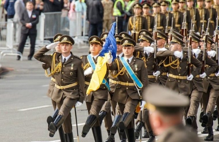 “Володіна тисяча”: Зеленського зловили на брехні про парад на День Незалежності