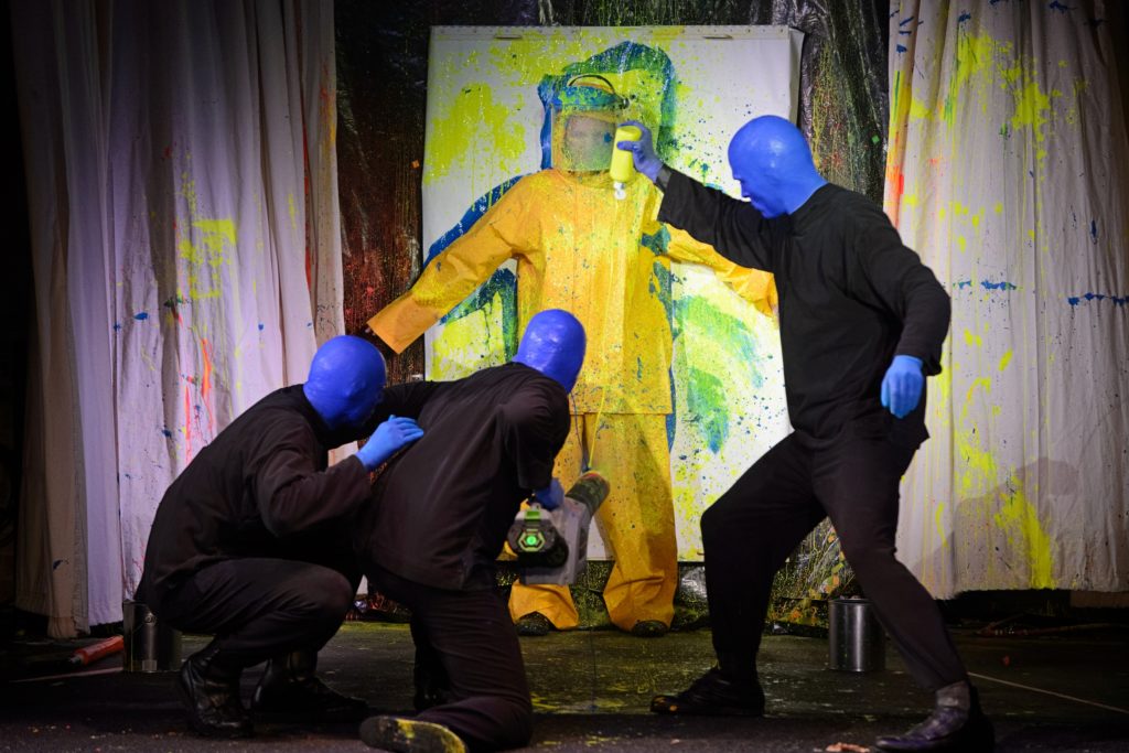 BLUE MAN GROUP MAKES THE HOLIDAY SEASON BRIGHT WITH ADDED PERFORMANCES AT BRIAR STREET THEATRE