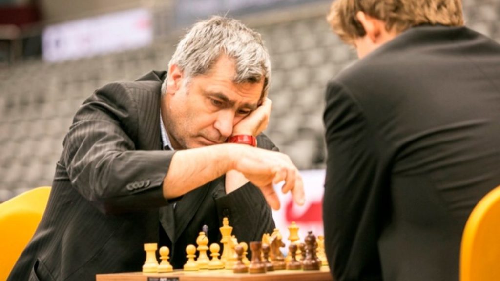 Легенди шахів: український гросмейстер завершив супертурнір перемогою над чемпіоном світу