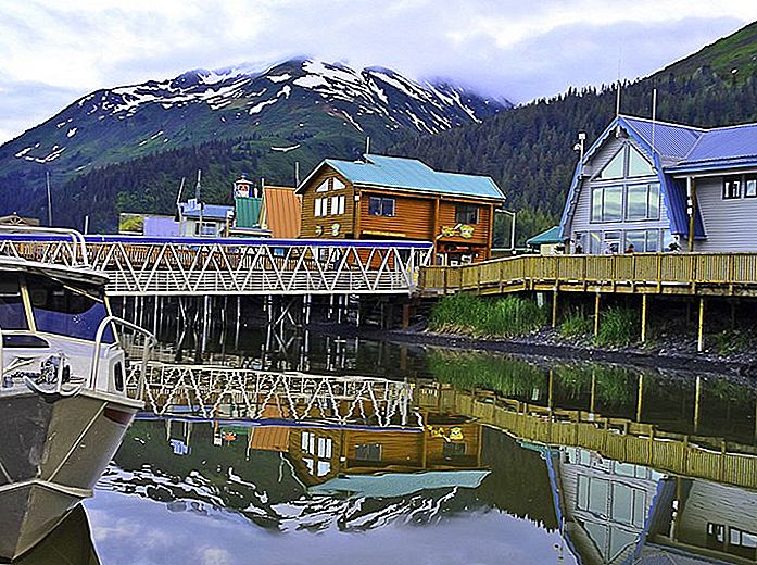 Аляска (США): повертаючись до райської краси, золотошукачів та ведмедів