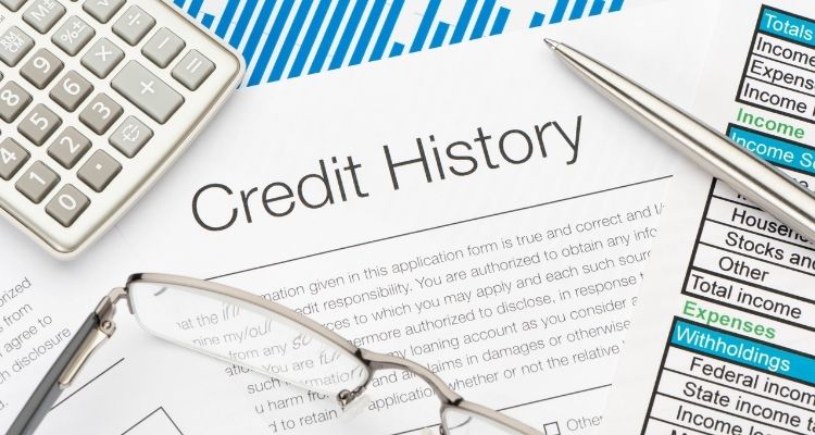 Як отримати кредитку і створити хорошу кредитну історію в США