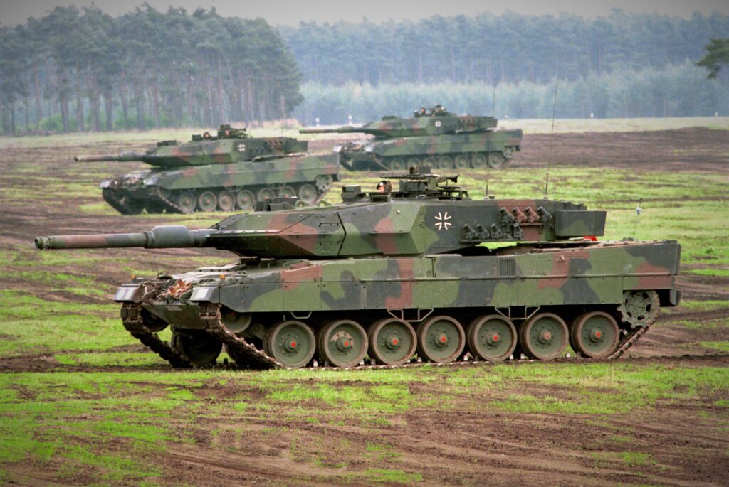 Тепер офіційно: Німеччина передає Україні роту танків Leopard 2