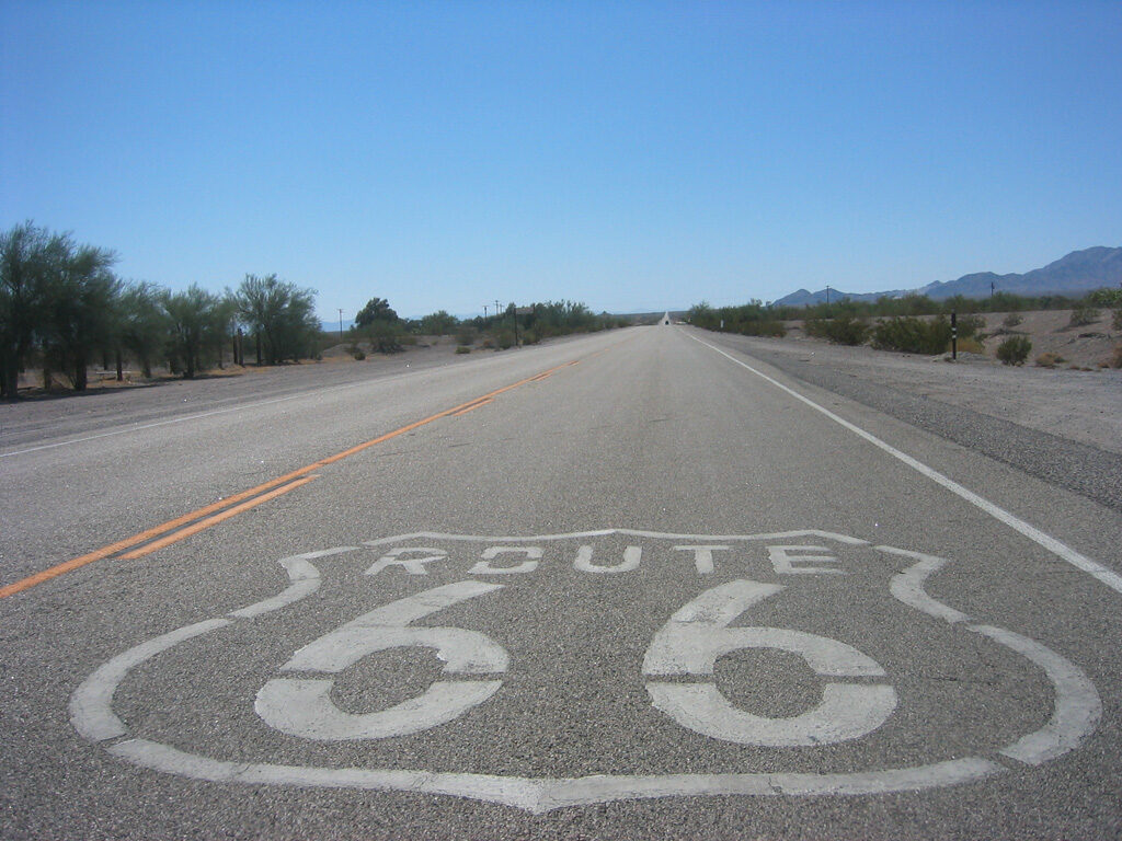 Пригоди й привиди історичної траси “Шосе 66” (Route 66)