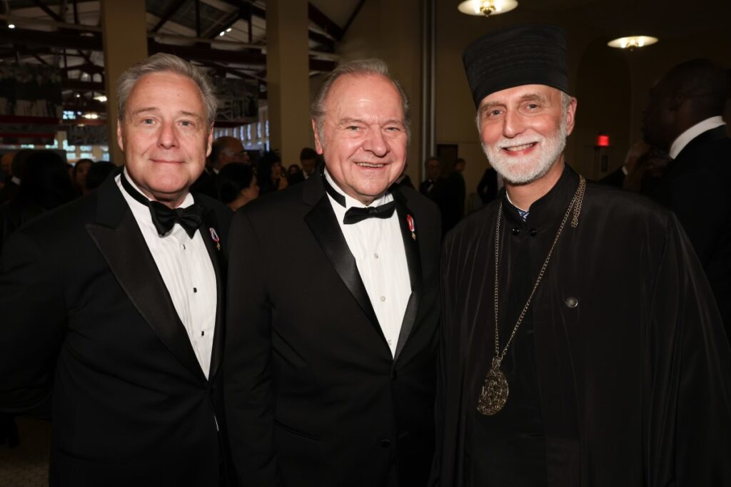 Митрополит Борис Ґудзяк отримав престижну нагороду Ellis Island Medal of Honor