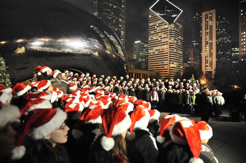 It Must Be Christmas. The Holidays in Chicago