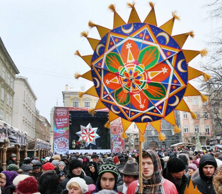 Легендарне Свято Пампуха повертається: 25-28 грудня у Львові відбудеться Фестиваль Пампуха та Глінтвейну