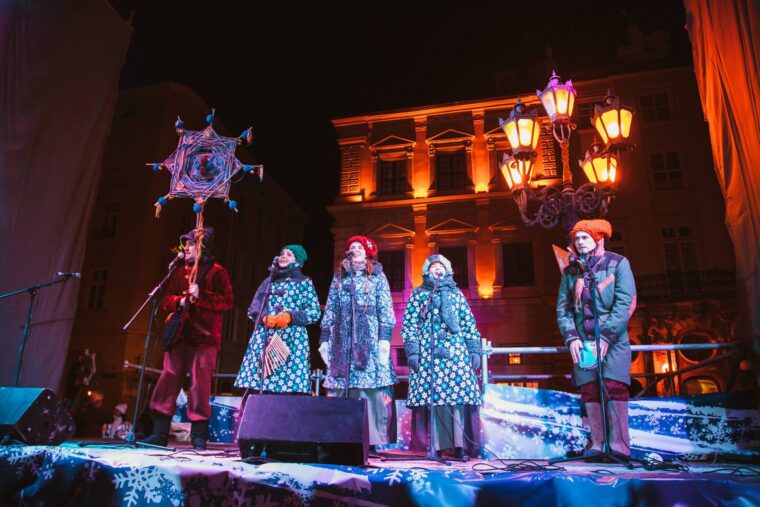 Легендарне Свято Пампуха повертається: 25-28 грудня у Львові відбудеться Фестиваль Пампуха та Глінтвейну