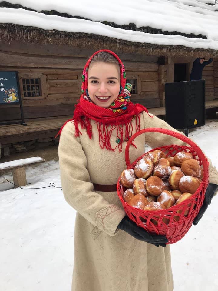 Легендарне Свято Пампуха повертається: 25-28 грудня у Львові відбудеться Фестиваль Пампуха та Глінтвейну