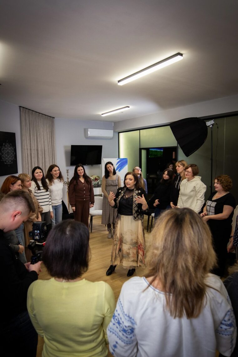 Відома українська психологиня Наталія Холоденко стала амбасадоркою проєкту Recovery Camp