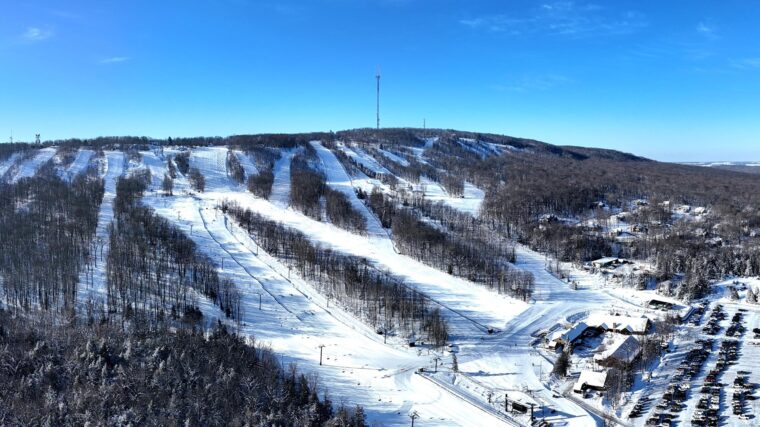 Вісім найкращих місць Середнього Заходу для катання на лижах і сноубордах