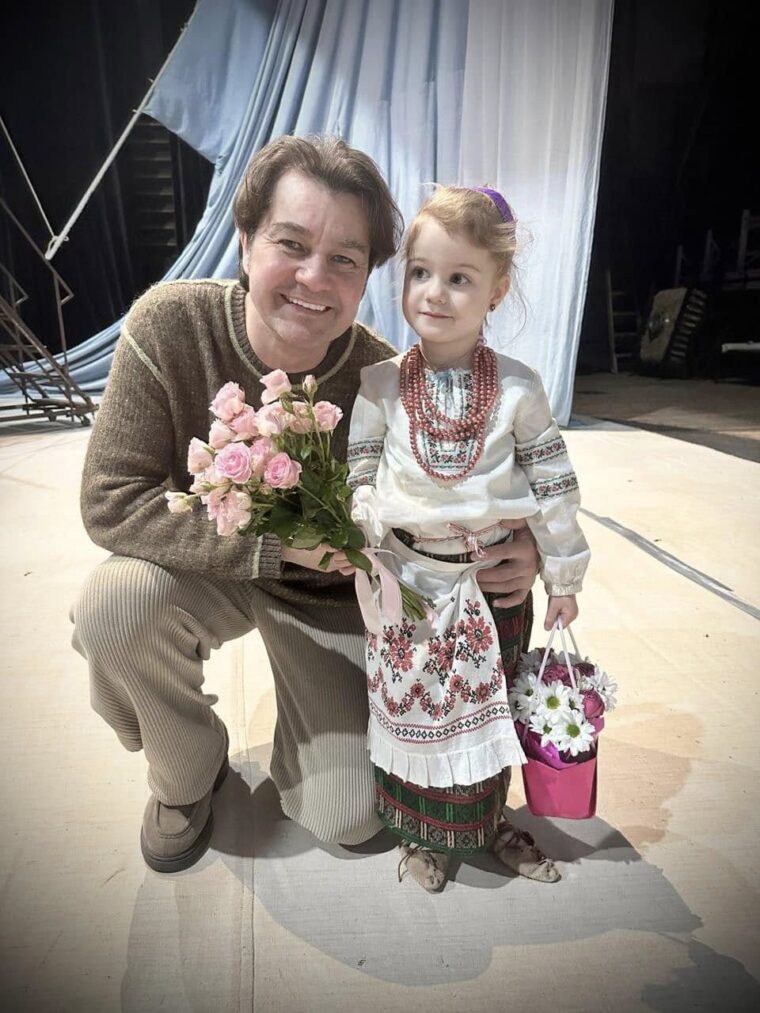 ЄВГЕН НИЩУК: &ldquo;СНАРЯД, ЩО ЛЕТІВ НАД НАМИ, ЯКИМОСЬ ДИВОМ НЕ ВИБУХНУВ&rdquo;