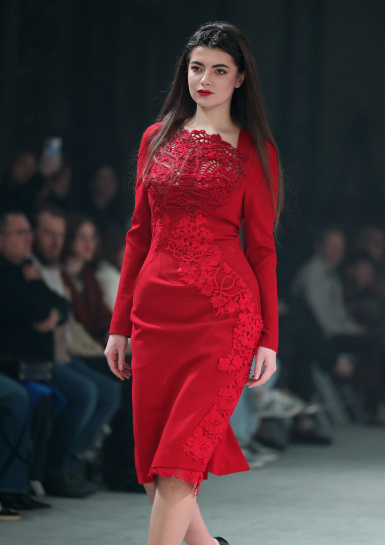 Любов і Воїни: Караванська представила у Львові перформенс-дефіле &laquo;Любов &mdash; це талісман&raquo;