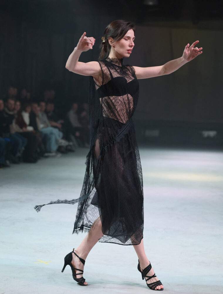 Любов і Воїни: Караванська представила у Львові перформенс-дефіле &laquo;Любов &mdash; це талісман&raquo;