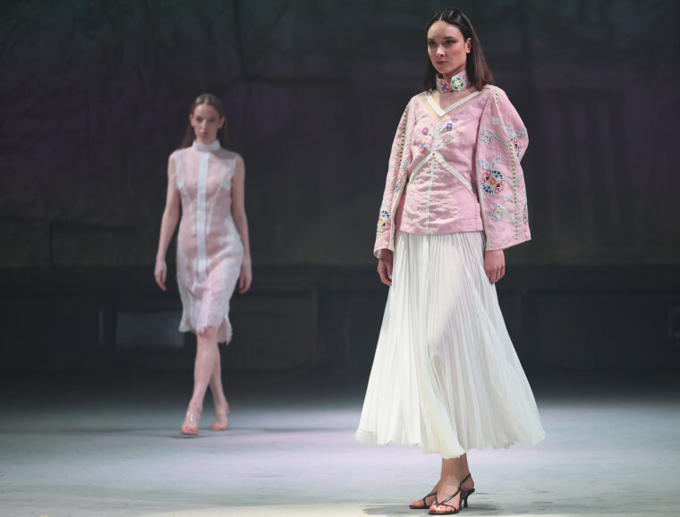 Любов і Воїни: Караванська представила у Львові перформенс-дефіле &laquo;Любов &mdash; це талісман&raquo;