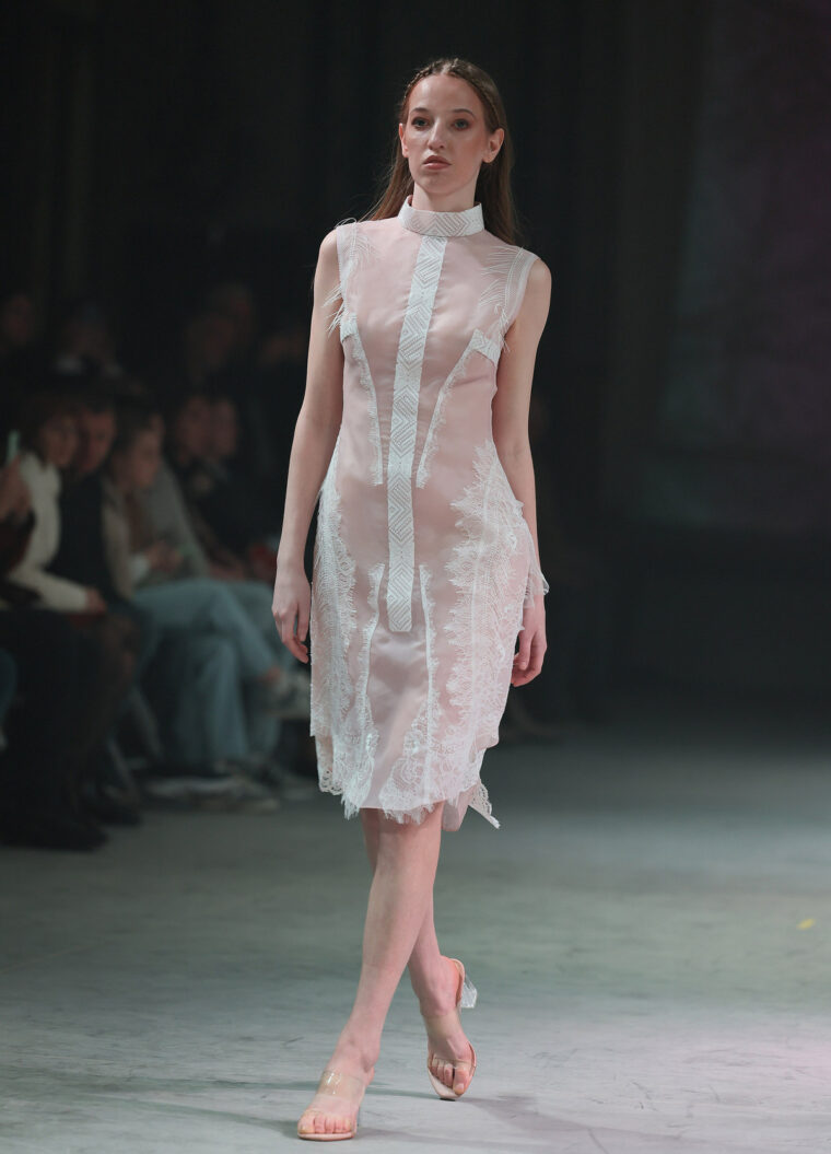 Любов і Воїни: Караванська представила у Львові перформенс-дефіле &laquo;Любов &mdash; це талісман&raquo;