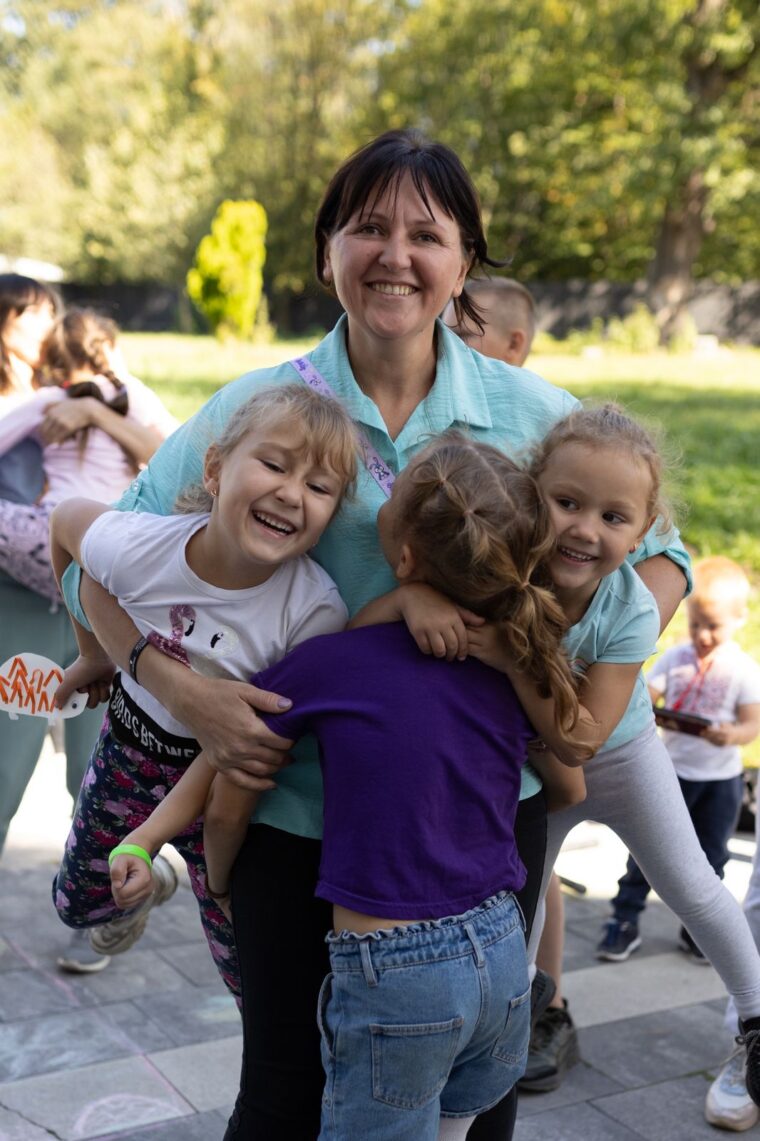 Як долати травму війни: Recovery Camp Academy набирає на безкоштовне навчання психологів, педагогів, волонтерів