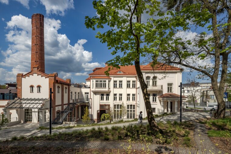 У Львові відкрився LEM Food Market &mdash; новий гастрономічний простір на території історичного депо
