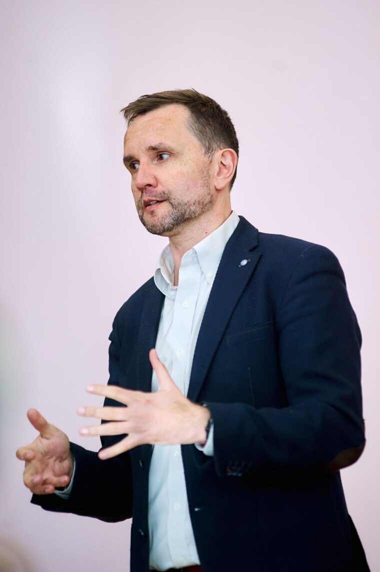 ВАСИЛЬ КУК: ГЕНЕРАЛ, ЯКИЙ ПЕРЕМІГ КГБ