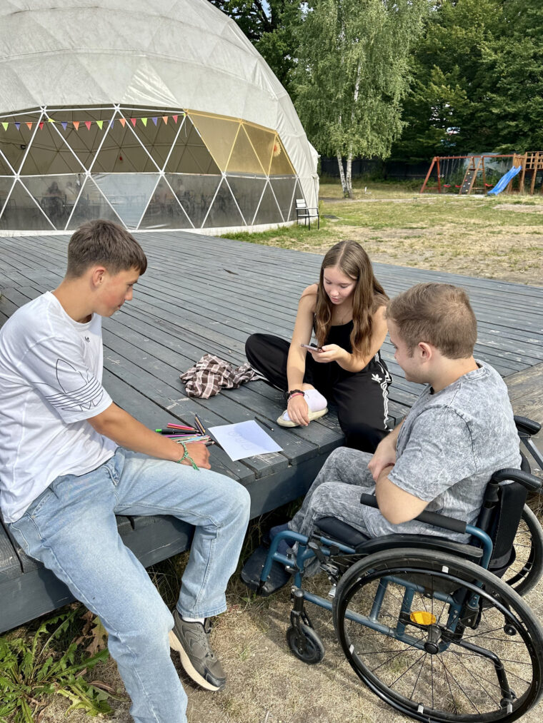 Інтеграційний Recovery Camp: підлітки та молодь з інвалідністю і без інвалідності з прифронтових територій з&rsquo;їхалися до Львова