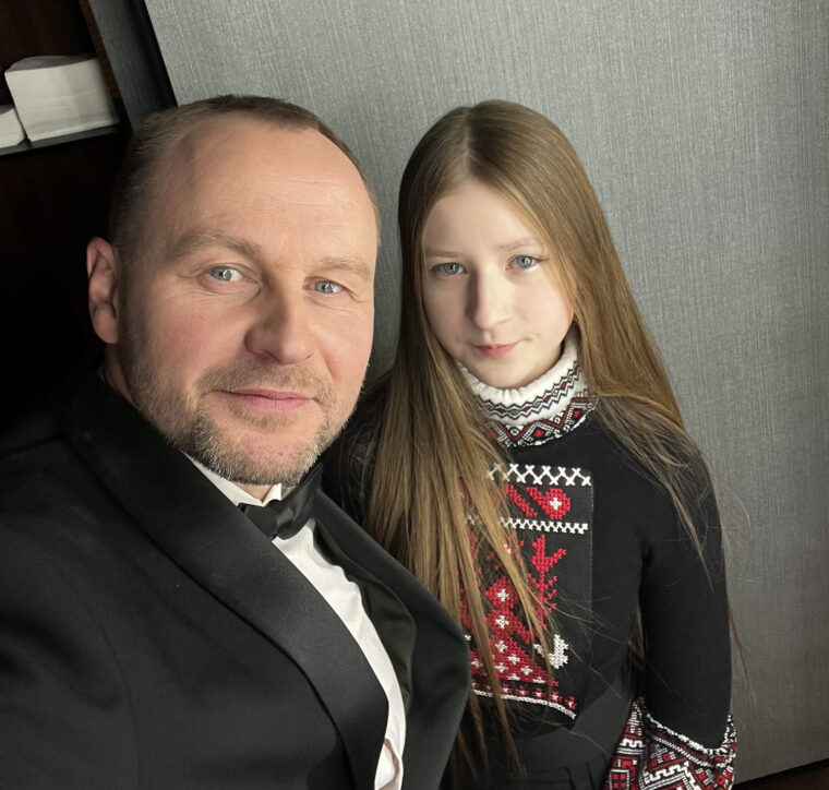 До Дня захисників і захисниць України Табаков презентує пісню «Воля» в дуеті з донькою