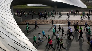 Тисячі бігунів взяли участь в щорічному Shamrock Shuffle